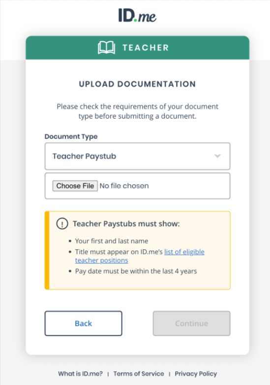 Captura de pantalla de la pantalla de carga de documentación de educadores con los requisitos del recibo de sueldo enumerados